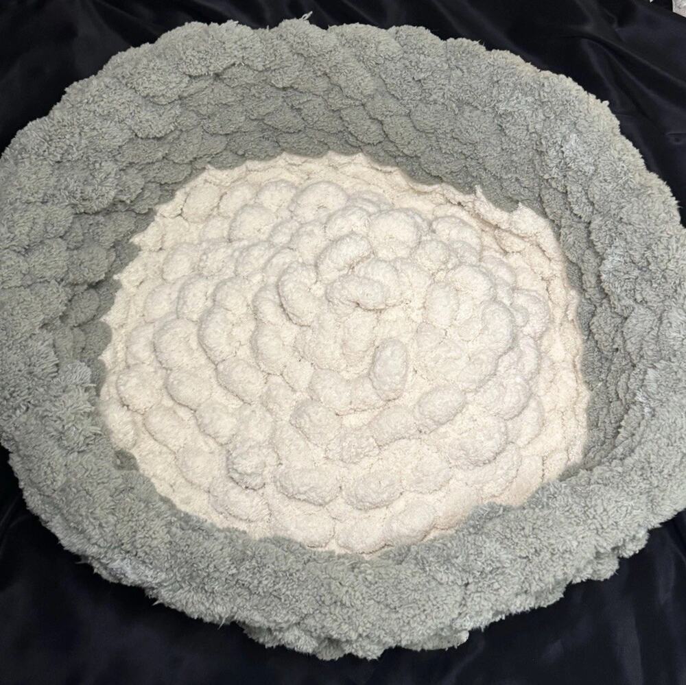 New Multicolor Hand / Homemade Crochet Knitted Dog Cat Pet Animal Bed Bedding